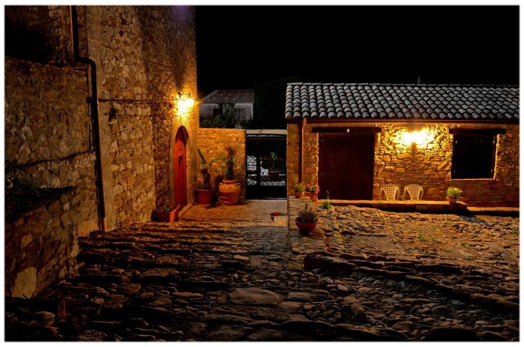 Agriturismo Sant'Agata Piana Degli Albanesi Exterior photo